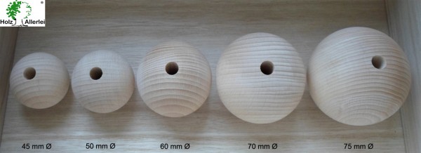 Holzkugel 70 mm Ø mit 10 mm Bohrung, Buche